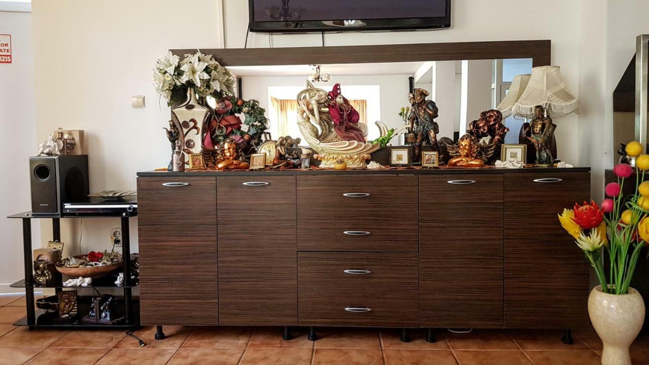 Pensiunea Emma Sîmbăta de Sus Bagian luar foto